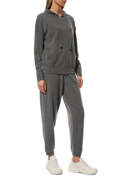 Кардиган из шерсти и кашемира MONCLER серого цвета по цене 85750 руб., арт. H1-093-9B000-19-M1550, фото 2 Кардиган из шерсти и кашемира MONCLER, арт. H1-093-9B000-19-M1550, фото 2