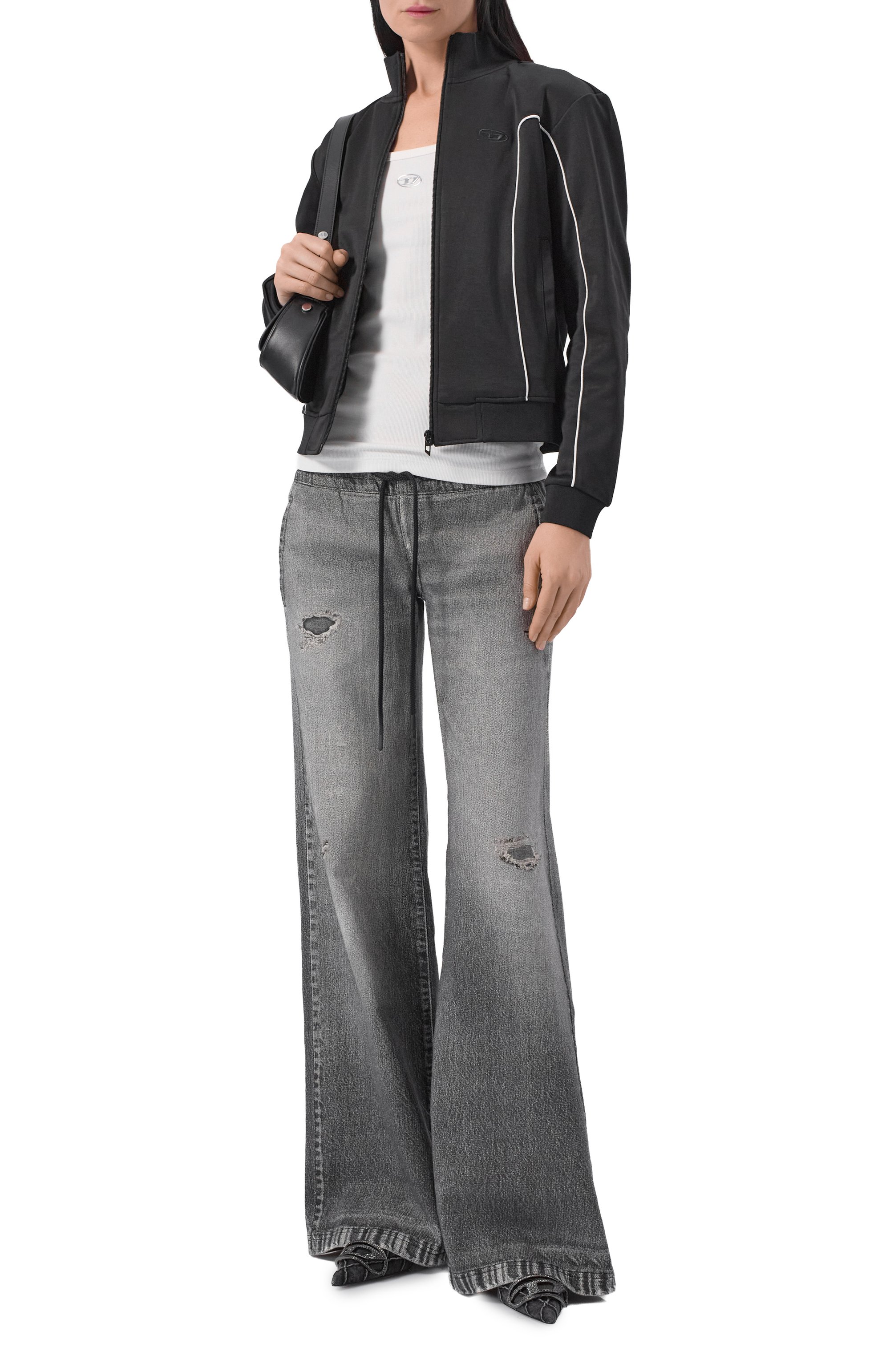 Джинсы DIESEL серого цвета по цене 36450 руб., арт. A16586/068US, фото 2 Джинсы DIESEL, арт. A16586/068US, фото 2