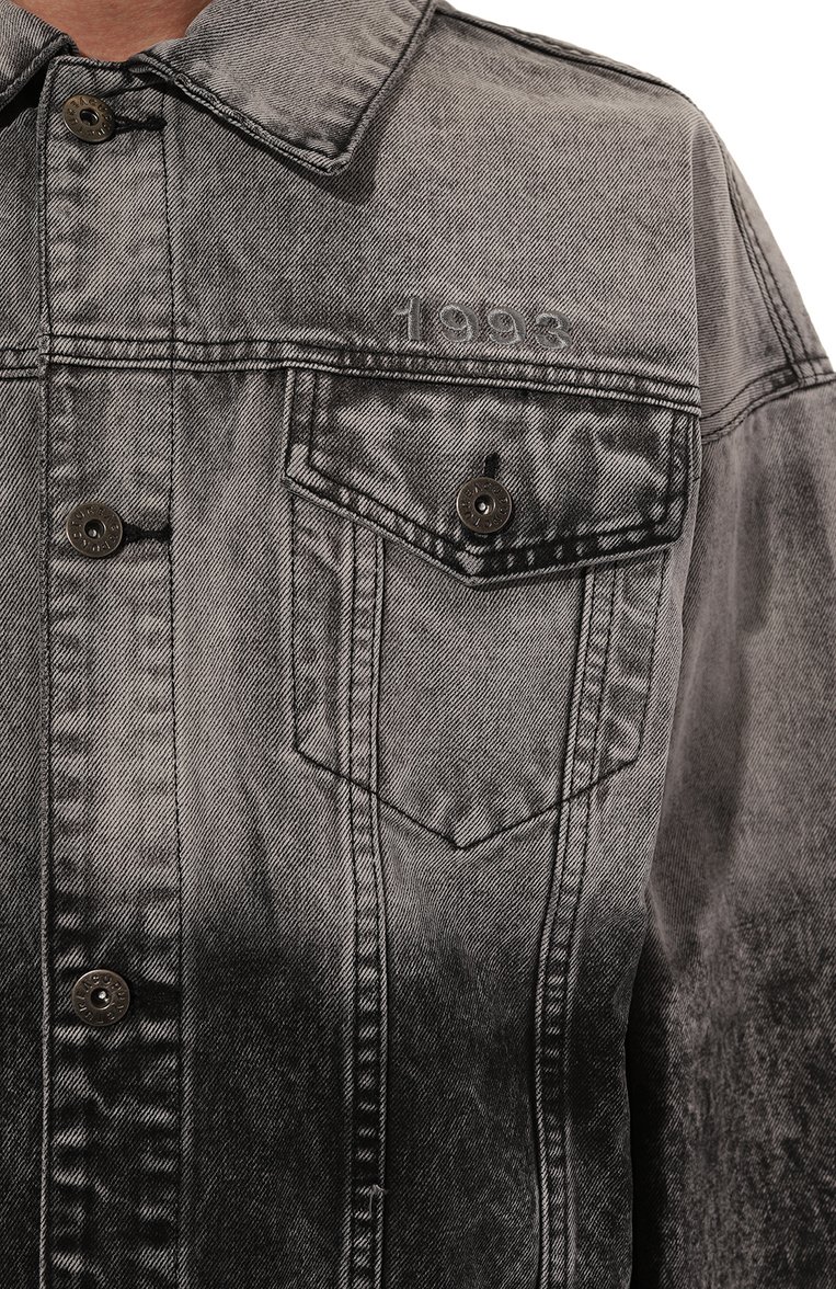 Мужская джинсовая куртка ACUPUNCTURE серого цвета, арт. H113U51140 | Фото 5 (Кросс-КТ: Куртка, Деним; Рукава: Длинные; Материал сплава: Проставлено; Материал внешний: Хлопок, Деним; Драгоценные камни: Проставлено; Длина (верхняя одежда): Короткие; Стили: Кэжуэл)