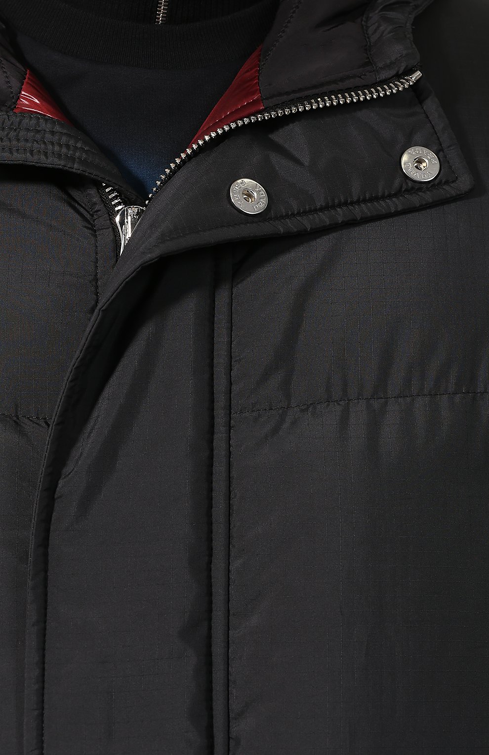 Пуховик PRADA черного цвета по цене 170000 руб., арт. SGN754-1PDN-F0002, фото 5 Пуховик PRADA, арт. SGN754-1PDN-F0002, фото 5