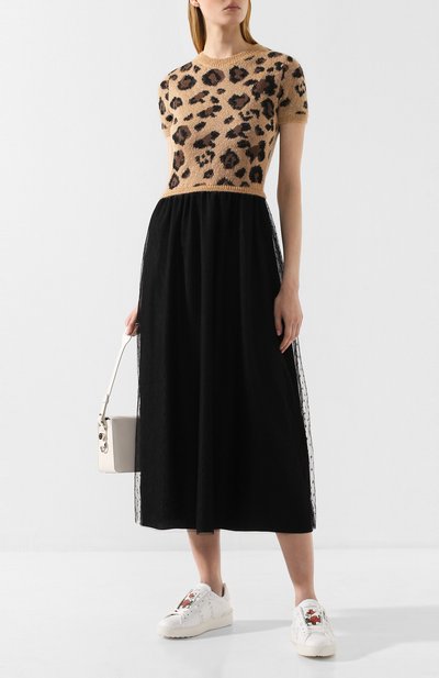 Платье-миди REDVALENTINO бежевого цвета по цене 79700 руб., арт. SR0KDA98/4LS, фото 2 Платье-миди REDVALENTINO, арт. SR0KDA98/4LS, фото 2