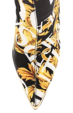 Женские текстильные ботильоны VERSACE JEANS COUTURE черного цвета, арт. E0VUBS03-LINEA F0ND0 CHRISTY DIS. 3/71158 | Фото 5 (Статус проверки: Проверено, Проверена категория; Материал внешний: Текстиль; Подошва: Плоская; Каблук высота: Высокий; Каблук тип: Шпилька; Материал внутренний: Натуральная кожа; Материал утеплителя: Без утеплителя; Материал сплава: Проставлено, Проверено; Драгоценные камни: Проставлено)