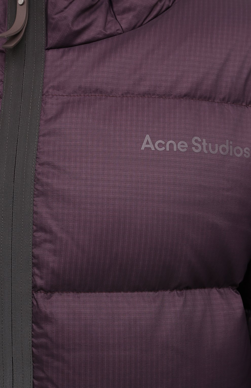 Пуховик ACNE STUDIOS фиолетового цвета по цене 155000 руб., арт. A90286, фото 5 Пуховик ACNE STUDIOS, арт. A90286, фото 5