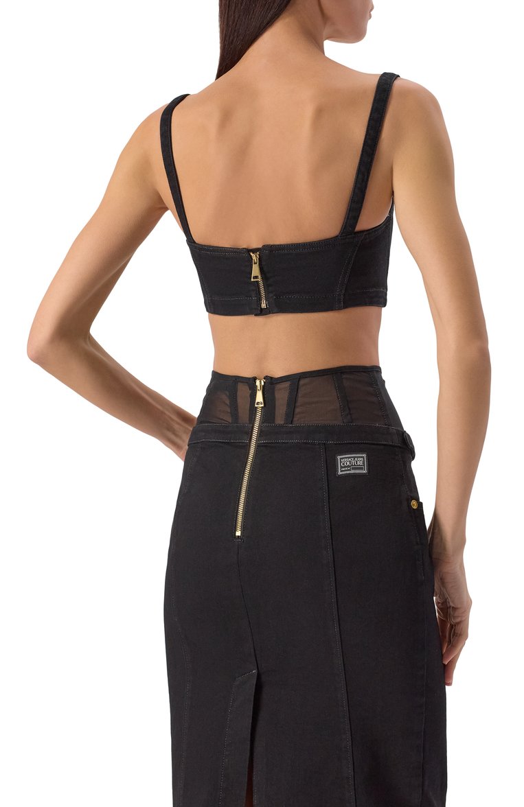 Женский джинсовый топ VERSACE JEANS COUTURE черного цвета, арт. 78HAM250/DW040L54 | Фото 4 (Длина (для топов): Укороченные; Материал внешний: Хлопок, Деним; Кросс-КТ: костюм, Деним; Рукава: На бретелях; Стили: Гламурный)