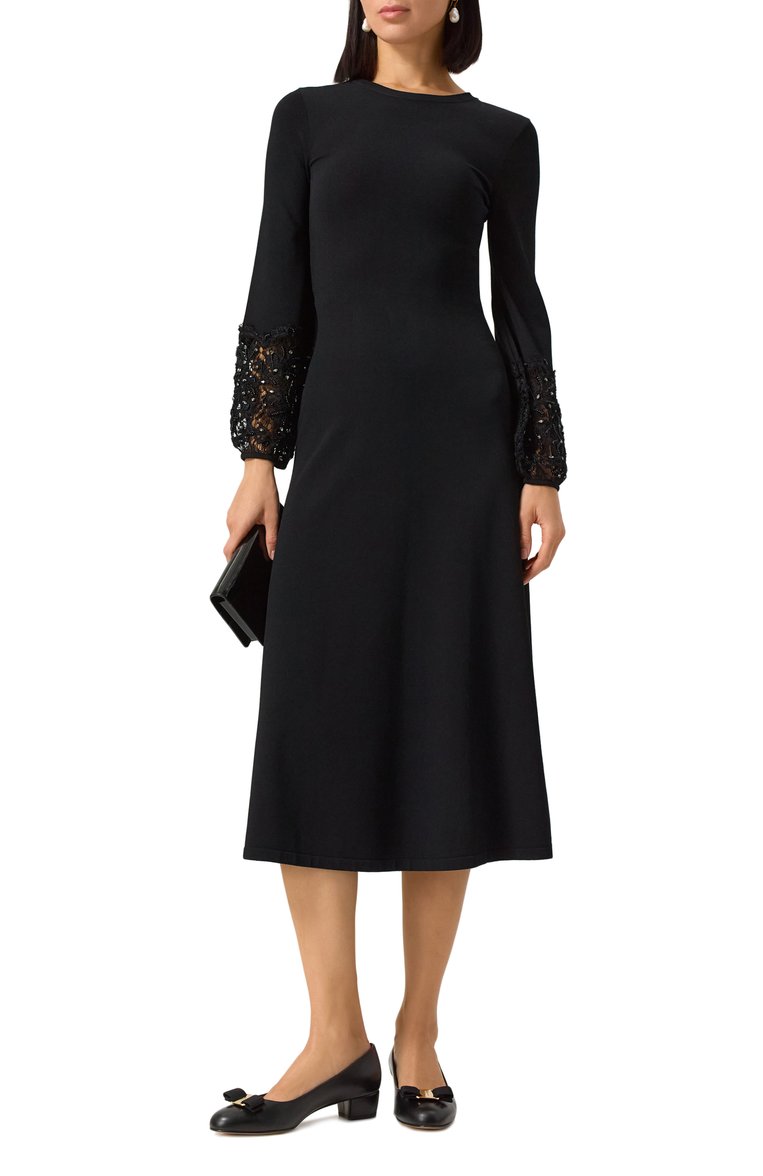 Женские кожаные туфли vara FERRAGAMO черного цвета, арт. 01G324/765658 | Фото 2 (Материал внешний: Натуральная кожа; Материал сплава: Проставлено; Драгоценные камни: Проставлено; Материал внутренний: Натуральная кожа; Каблук высота: Низкий; Подошва: Плоская; Каблук тип: Устойчивый)
