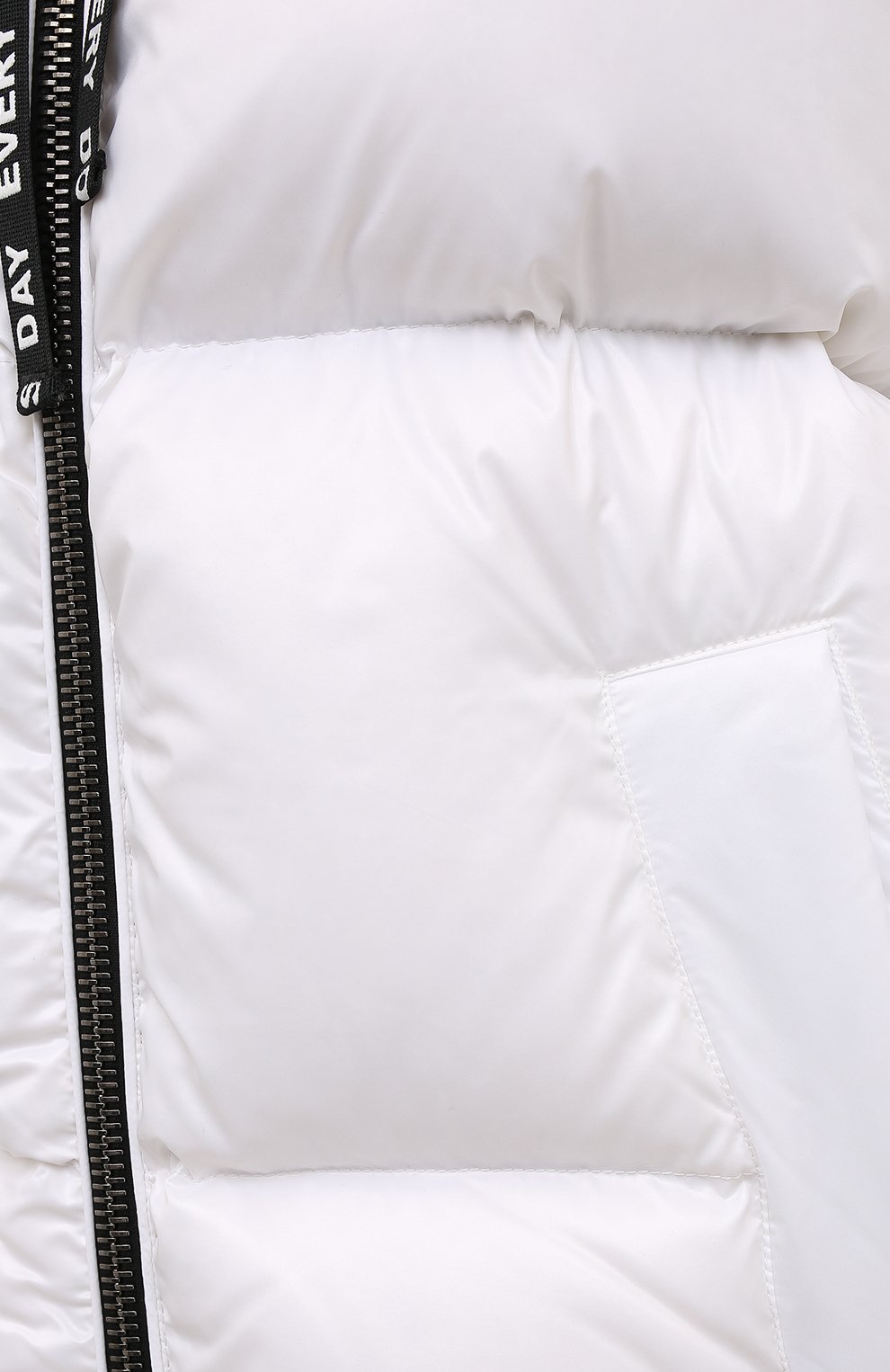 Пуховик JOG DOG белого цвета по цене 96600 руб., арт. 112110.WHT, фото 5 Пуховик JOG DOG, арт. 112110.WHT, фото 5