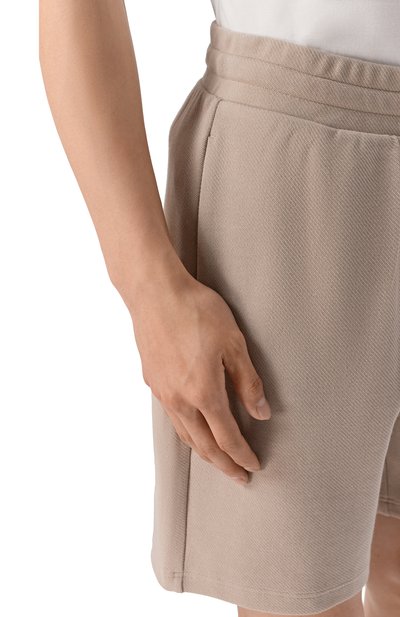 Хлопковые шорты EMPORIO ARMANI бежевого цвета по цене 13400 руб., арт. EM000495/AF19053, фото 5 Хлопковые шорты EMPORIO ARMANI, арт. EM000495/AF19053, фото 5