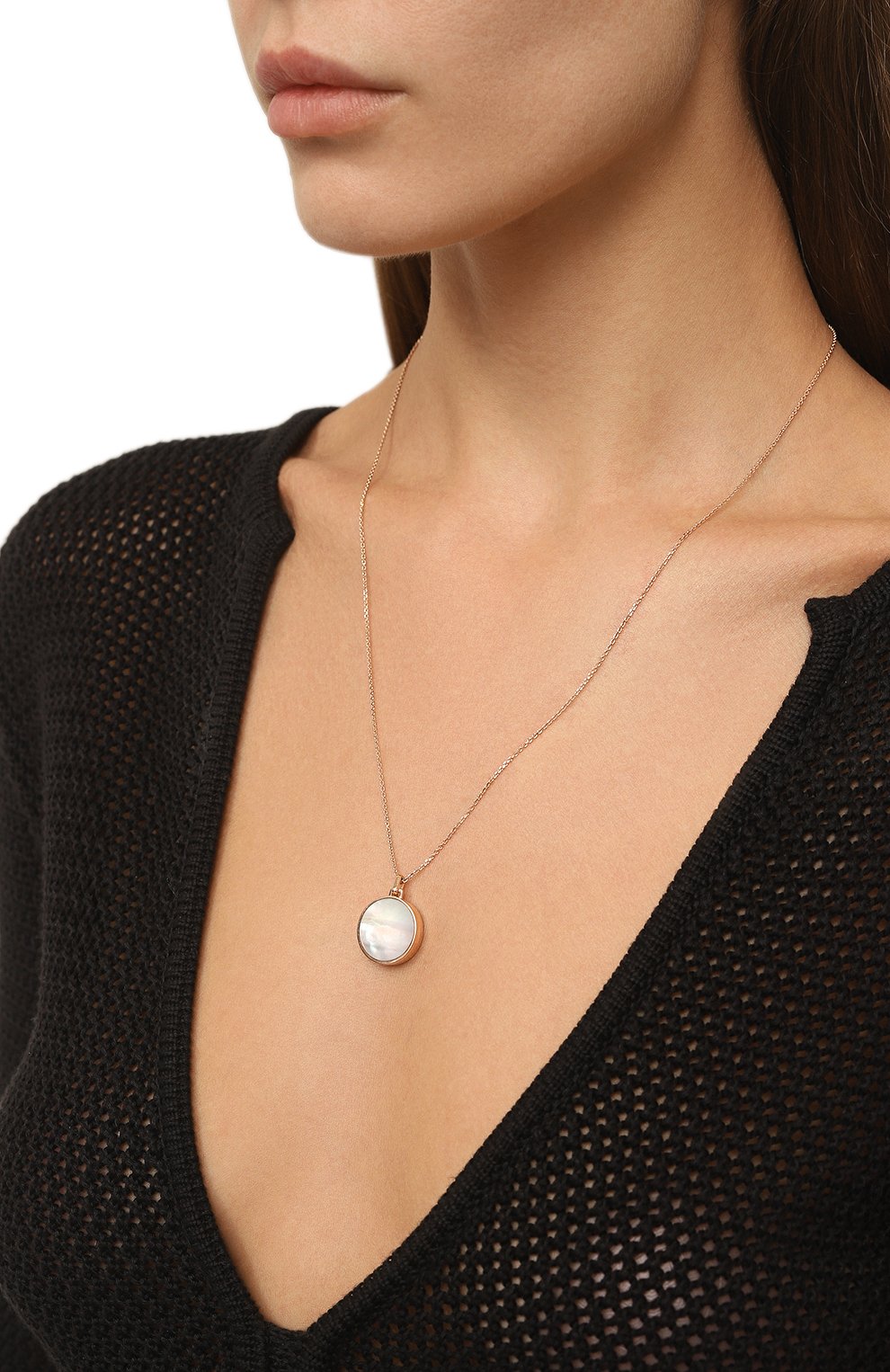 Медальон JEWLIA золотого цвета по цене 18500 руб., арт. JR-119п, фото 2 Медальон JEWLIA, арт. JR-119п, фото 2