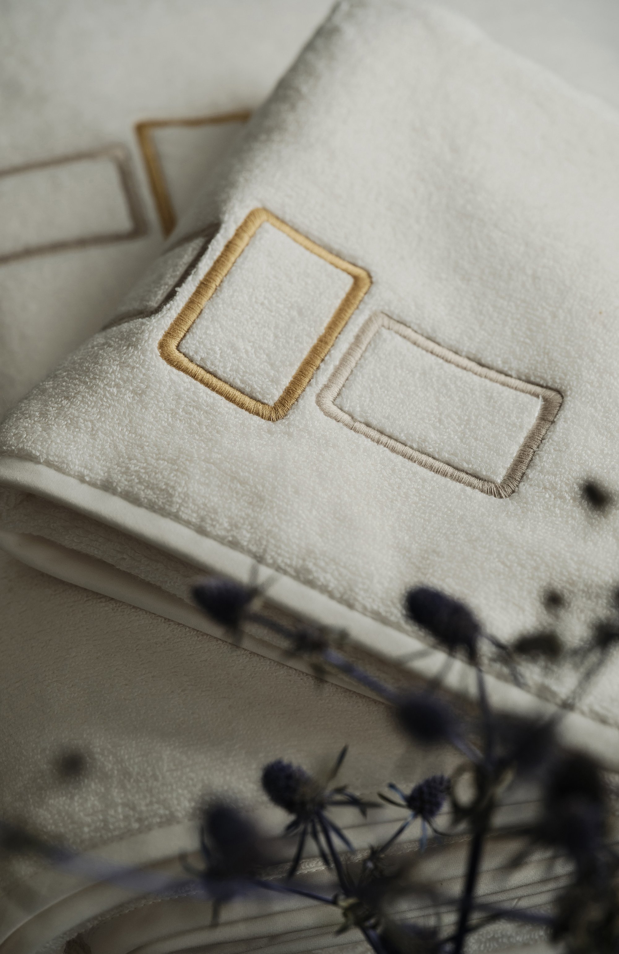 Набор из пяти полотенец bold bicolor embroidery FRETTE, арт. FR6881 D1100 5PZD, фото 3