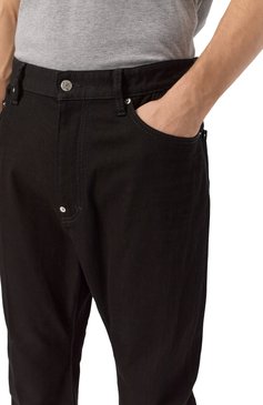 Мужские джинсы london bro DSQUARED2 черного цвета, арт. S79LA0088/S30564 | Фото 5 (Длина (брюки, джинсы): Стандартные; Материал внешний: Хлопок, Деним; Кросс-КТ: Деним; Стили: Гранж, Повседневный; Автоматизация ТО: Проставлено; Силуэт М (брюки): Широкие; Автоматизация состава: Проставлено)