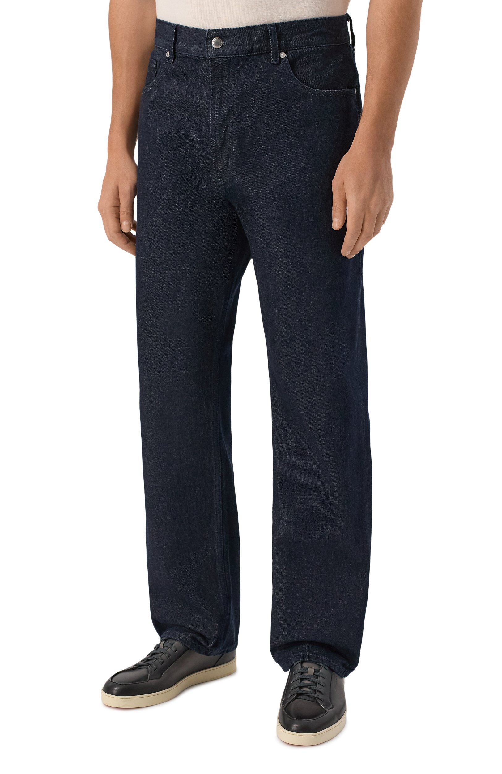Джинсы twisted modern straight 7 FOR ALL MANKIND черного цвета по цене 31900 руб., арт. 7TD80H48-3U2, фото 3 Джинсы twisted modern straight 7 FOR ALL MANKIND, арт. 7TD80H48-3U2, фото 3
