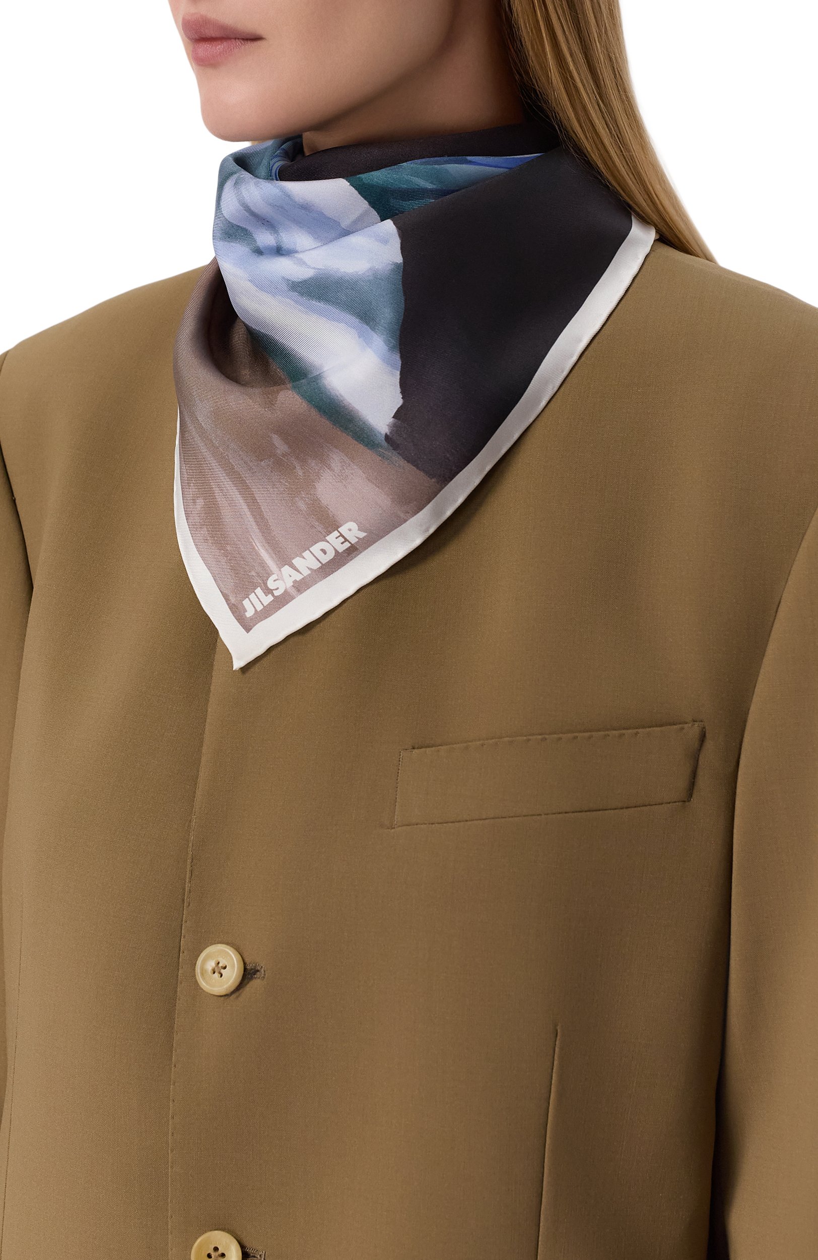 Шелковый платок JIL SANDER разноцветного цвета по цене 41300 руб., арт. J03TF0110/J55124, фото 2 Шелковый платок JIL SANDER, арт. J03TF0110/J55124, фото 2