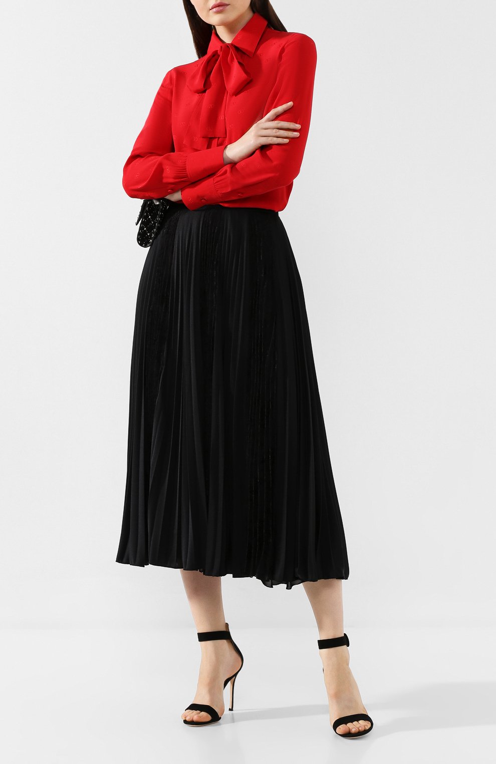 Плиссированная юбка VALENTINO черного цвета по цене 193000 руб., арт. SB3MD00X4TG, фото 2 Плиссированная юбка VALENTINO, арт. SB3MD00X4TG, фото 2