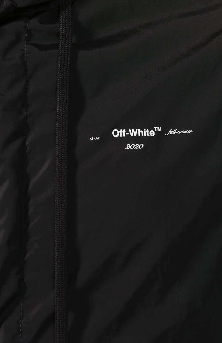 Мужской плащ OFF-WHITE черного цвета, арт. 0MEA171E19E060031091 | Фото 5 (Материал внешний: Синтетический матери�ал; Статус проверки: Проверено, Проверена категория; Мужское Кросс-КТ: Верхняя одежда, Плащ-верхняя одежда; Длина (верхняя одежда): До колена; Рукава: Длинные; Стили: Гранж; Материал сплава: Проставлено, Проверено; Драгоценные камни: Проставлено)