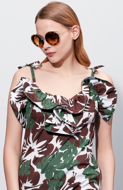 Солнцезащитные очки MIU MIU коричневого цвета по цене 19950 руб., арт. 10RS-7S01G0, фото 2 Солнцезащитные очки MIU MIU, арт. 10RS-7S01G0, фото 2