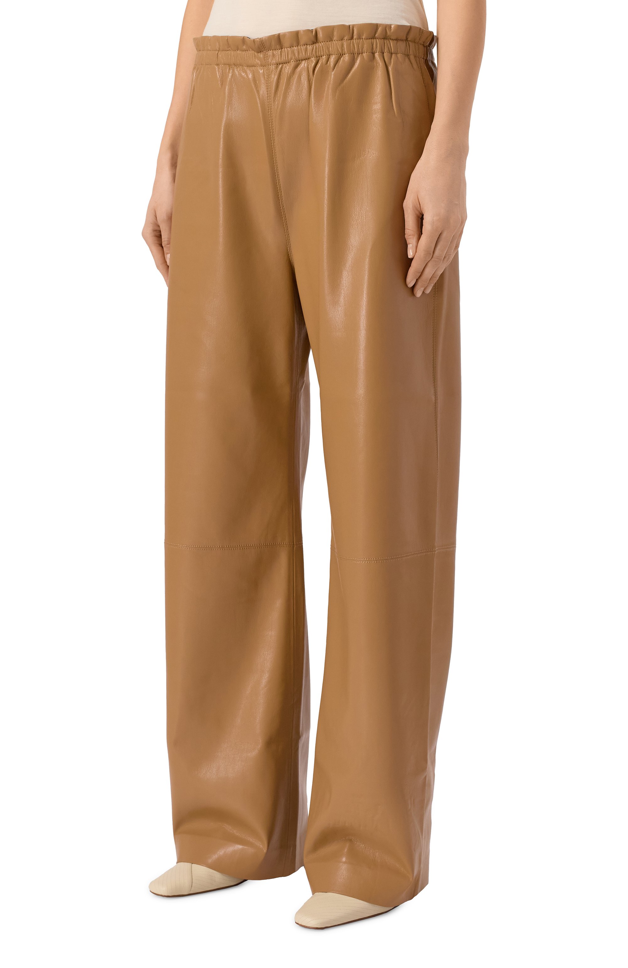 Брюки из экокожи NANUSHKA бежевого цвета по цене 77950 руб., арт. GEB, фото 3 Брюки из экокожи NANUSHKA, арт. GEB, фото 3