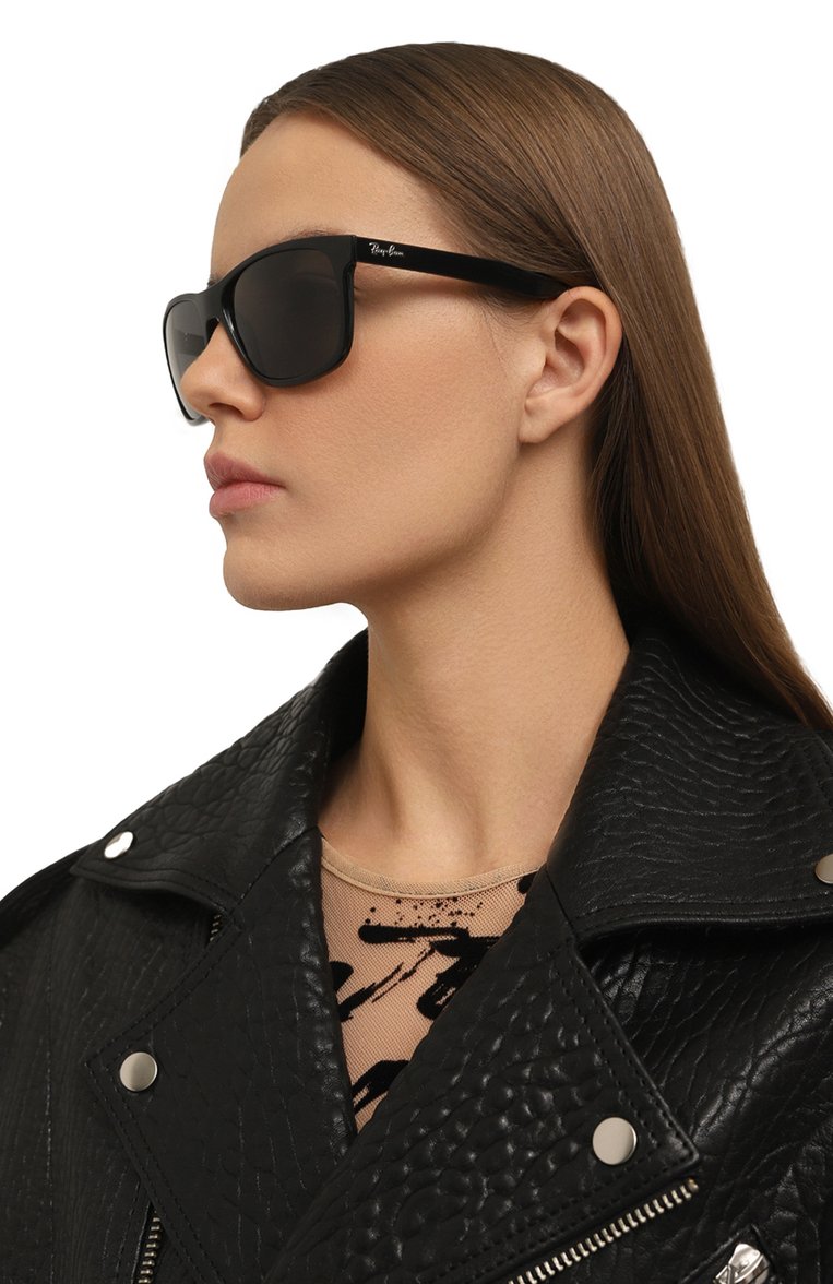 Женские солнцезащитные очки RAY-BAN черного цвета, арт. 4181-601/87 | Фото 2 (Региональные ограничения белый список (Axapta Mercury): Не проставлено; Нос: Не проставлено; Тип очков: С/з; Кросс-КТ: С/з-унисекс; Материал: Пластик; Очки форма: Квадратные; Оптика Гендер: оптика-унисекс)