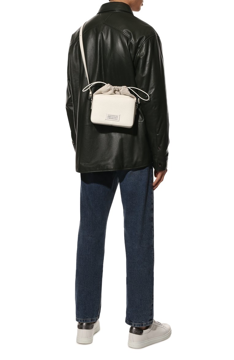 Мужская кожаная сумка MAISON MARGIELA кремового цвета, арт. SB1WG0010/P4348 | Фото 3 (Размер: small; Ремень/цепочка: На ремешке; Материал: Натуральная кожа; Региональные ограничения белый список (Axapta Mercury): RU; Драгоценные камни: Проставлено; Материал сплава: Проставлено)
