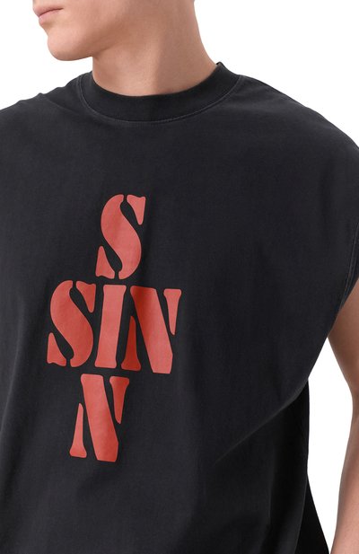 Хлопковая майка VETEMENTS черного цвета по цене 55750 руб., арт. ME76TR197B/1302 M0LLET0N, фото 5 Хлопковая майка VETEMENTS, арт. ME76TR197B/1302 M0LLET0N, фото 5