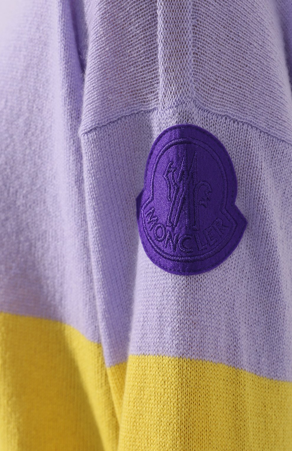 Кашемировый пуловер MONCLER сиреневого цвета по цене 73000 руб., арт. E1-093-90964-61-A9004, фото 5 Кашемировый пуловер MONCLER, арт. E1-093-90964-61-A9004, фото 5