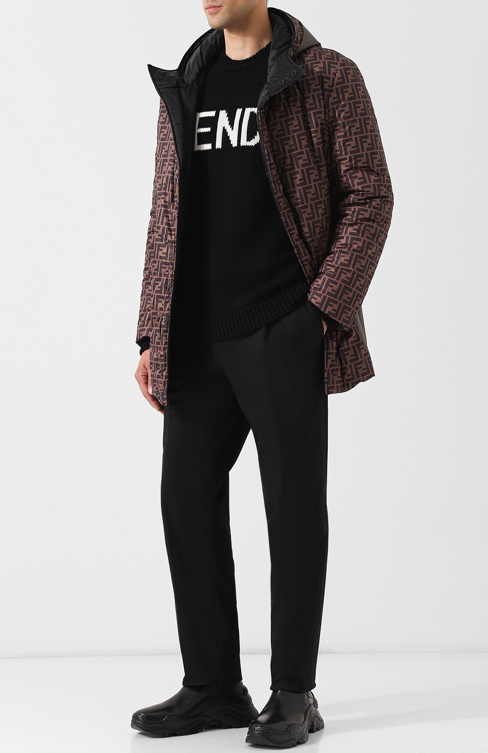 Шерстяной свитер с логотипом бренда FENDI черного цвета по цене 52350 руб., арт. FZZ387 A3M3, фото 2 Шерстяной свитер с логотипом бренда FENDI, арт. FZZ387 A3M3, фото 2