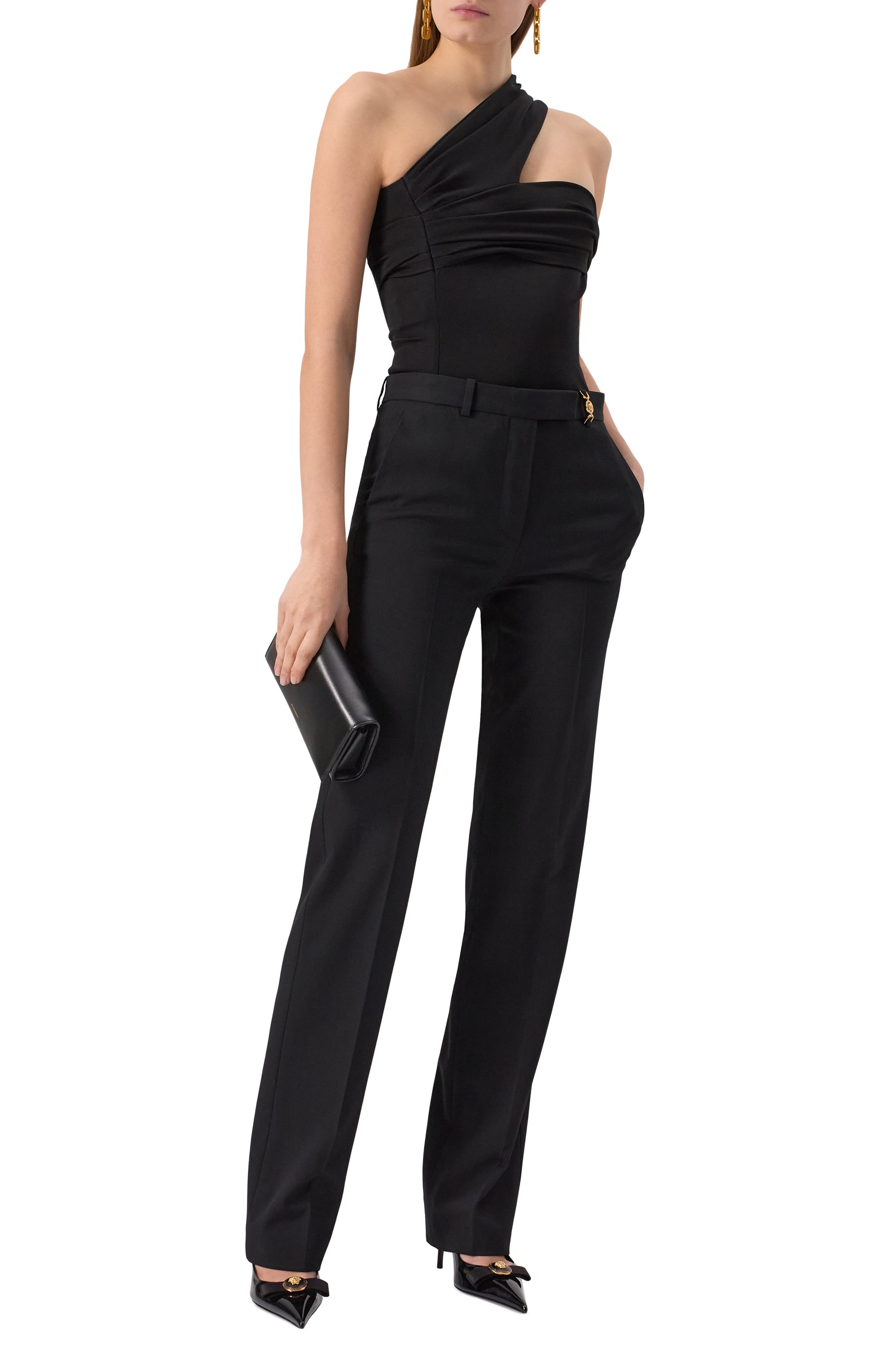 Лакированные туфли gianni ribbon 85 VERSACE черного цвета по цене 99500 руб., арт. 1013083/1A08983, фото 2 Лакированные туфли gianni ribbon 85 VERSACE, арт. 1013083/1A08983, фото 2