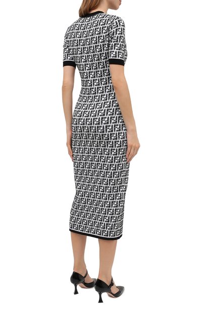 Платье FENDI белого цвета по цене 98600 руб., арт. FZD852 AD5R, фото 4 Платье FENDI, арт. FZD852 AD5R, фото 4
