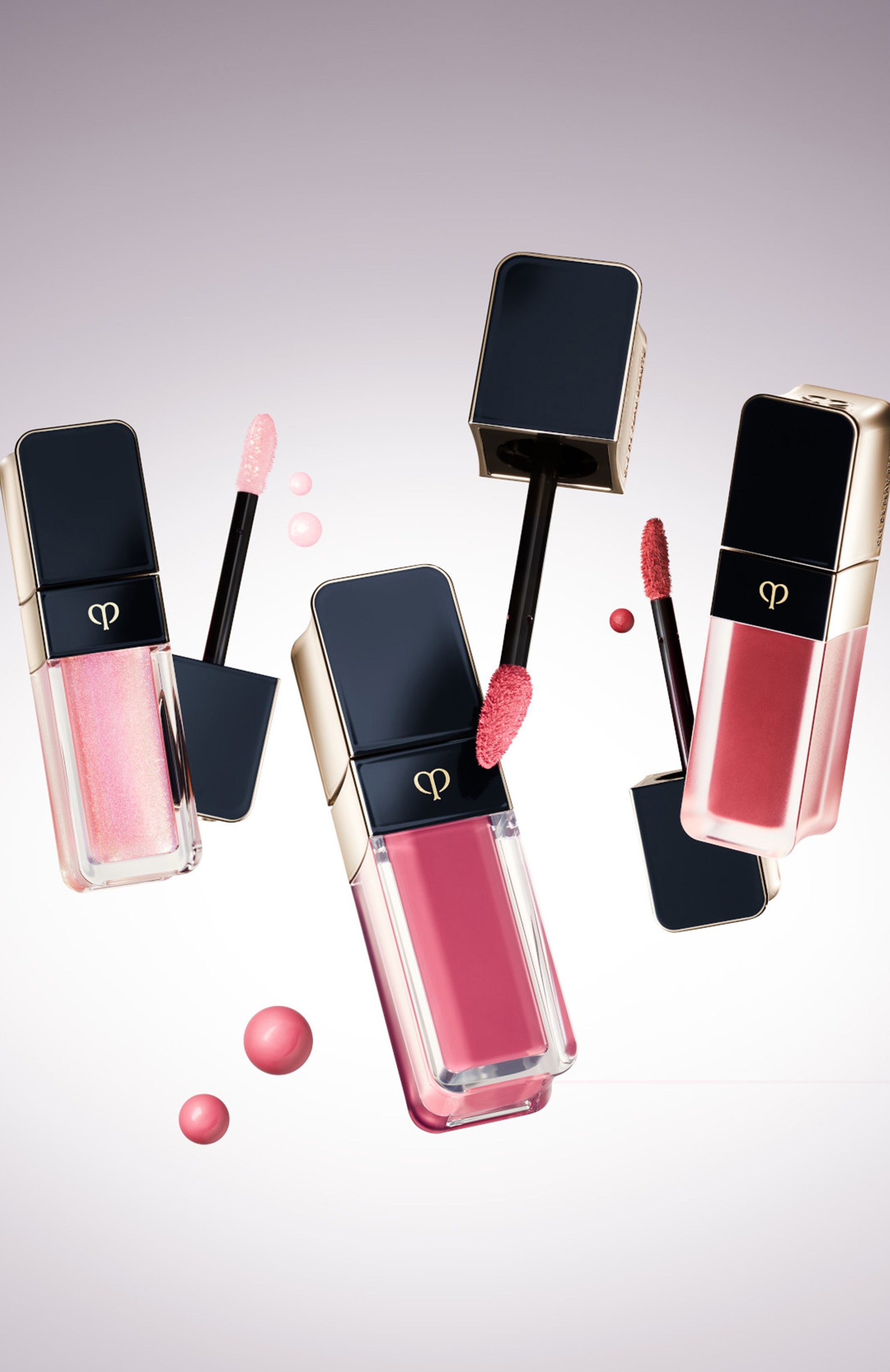 Мерцающая жидкая помада для губ, оттенок 301 (7,5ml) CLÉ DE PEAU BEAUTÉ цвета по цене 5550 руб., арт. 18233CP, фото 3 Мерцающая жидкая помада для губ, оттенок 301 (7,5ml) CLÉ DE PEAU BEAUTÉ, арт. 18233CP, фото 3