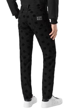 Мужские джинсы DOLCE & GABBANA черного цвета, арт. GY07CD/G8MN6 | Фото 4 (Драгоценные камни: Проставлено; Материал сплава: Проставлено; Длина (брюки, джинсы): Стандартные; Детали: Принт; Стили: Кэжуэл; Силуэт М (брюки): Прямые; Материал внешний: Деним, Хлопок; Кросс-КТ: Деним)