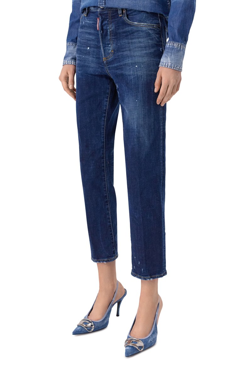 Женские джинсы boston DSQUARED2 синего цвета, арт. S75LB1001/S30664 | Фото 3 (Драгоценные камни: Проставлено; Длина (брюки, джинсы): Стандартные; Материал сплава: Проставлено; Материал внешний: Деним, Хлопок; Силуэт Ж (брюки и джинсы): Прямые; Детали: Делаве; Кросс-КТ: Деним; Стили: Кэжуэл)