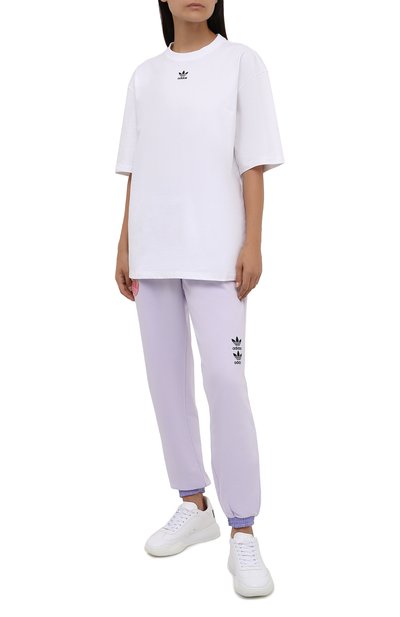 Хлопковая футболка ADIDAS ORIGINALS белого цвета по цене 2660 руб., арт. H45578, фото 2 Хлопковая футболка ADIDAS ORIGINALS, арт. H45578, фото 2