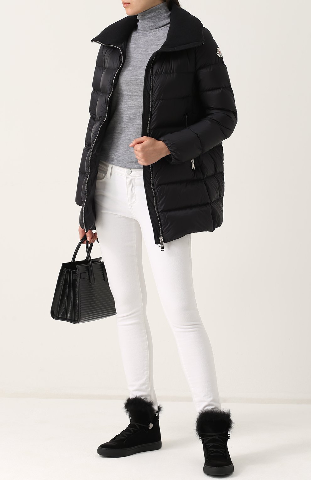Пуховая куртка на молнии MONCLER черного цвета по цене 114000 руб., арт. C2-093-46833-45-53048, фото 2 Пуховая куртка на молнии MONCLER, арт. C2-093-46833-45-53048, фото 2