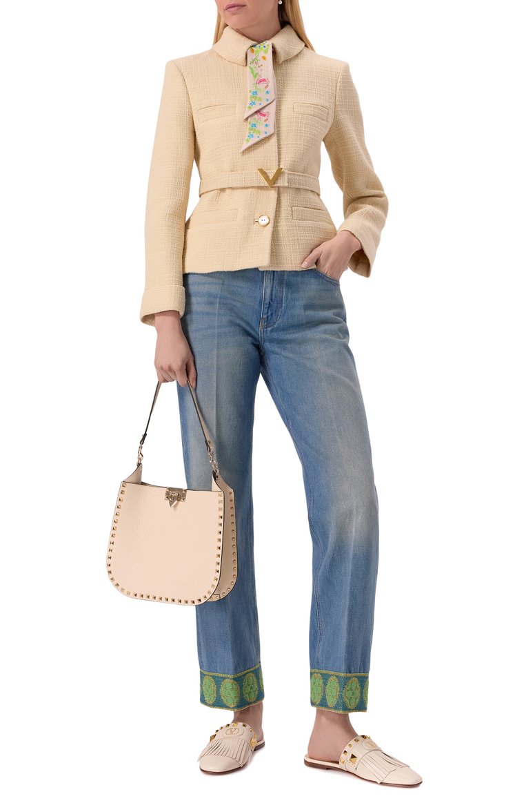 Женская сумка rockstud VALENTINO кремового цвета, арт. 6W2B0N04/TIH | Фото 7 (Драгоценные камни: Проставлено; Ремень/цепочка: На ремешке; Материал сплава: Проставлено; Размер: medium; Материал: Натуральная кожа)