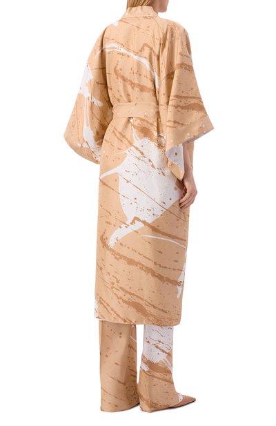 Шелковое кимоно KITON бежевого цвета по цене 450500 руб., арт. D57628K0999G05, фото 4 Шелковое кимоно KITON, арт. D57628K0999G05, фото 4