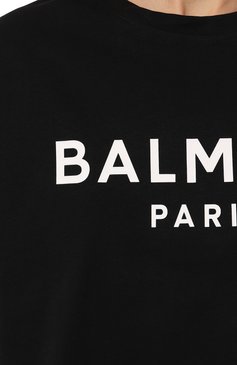 Женская хлопковая футболка BALMAIN черного цвета, арт. BF1EE020/BB02 | Фото 5 (Рукава: Короткие; Принт: С принтом; Материал сплава: Проставлено; Материал внешний: Хлопок; Стили: Спорт-шик; Женское Кросс-КТ: Футболка-одежда; Драгоценные камни: Проставлено; Длина (для топов): Укороченные)