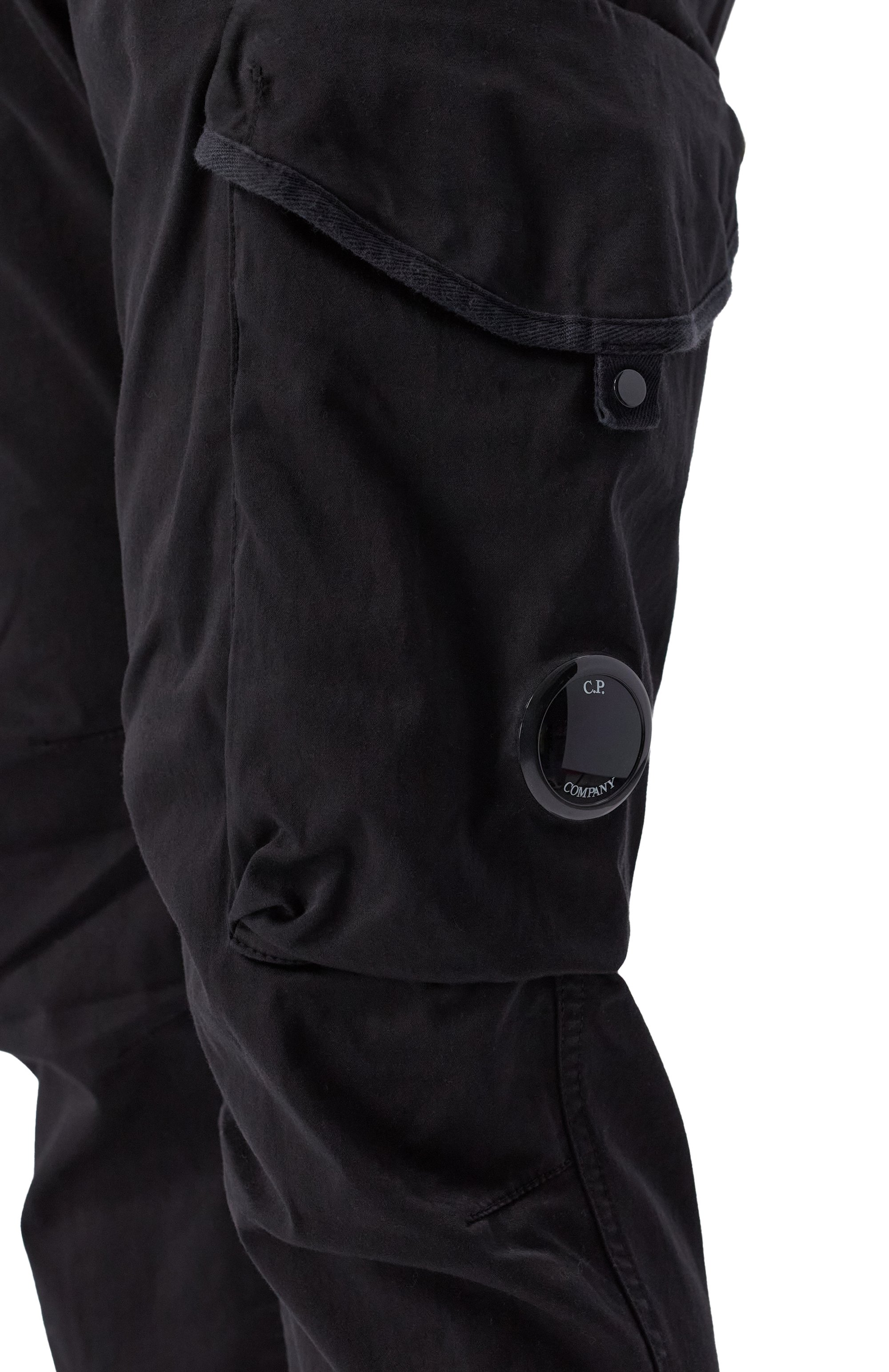 Хлопковые брюки-карго C.P. COMPANY черного цвета по цене 28200 руб., арт. 18CMPA058A005694G, фото 5 Хлопковые брюки-карго C.P. COMPANY, арт. 18CMPA058A005694G, фото 5