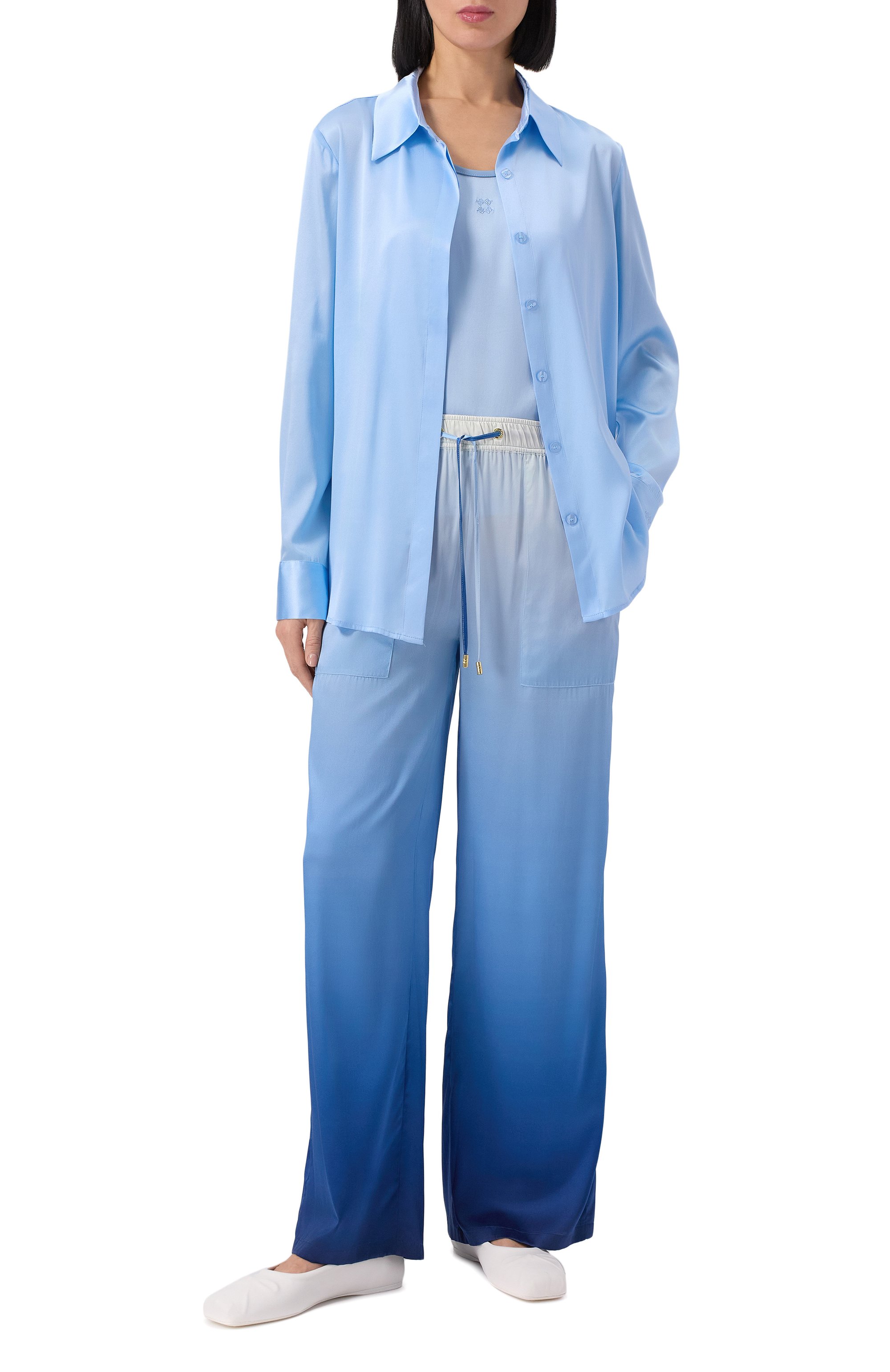 Атласная блузка MAX AND MOI голубого цвета по цене 42100 руб., арт. H23LEVY, фото 2 Атласная блузка MAX AND MOI, арт. H23LEVY, фото 2