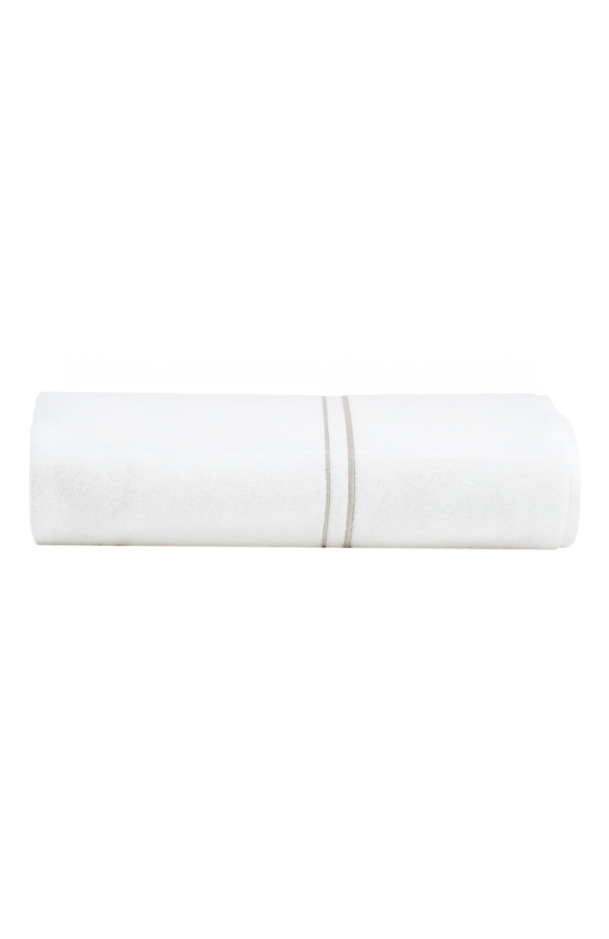 Банное полотенце layering embroidery FRETTE белого цвета по цене 20850 руб., арт. FR6940 D0200 060F, фото 1 Банное полотенце layering embroidery FRETTE, арт. FR6940 D0200 060F, фото 1
