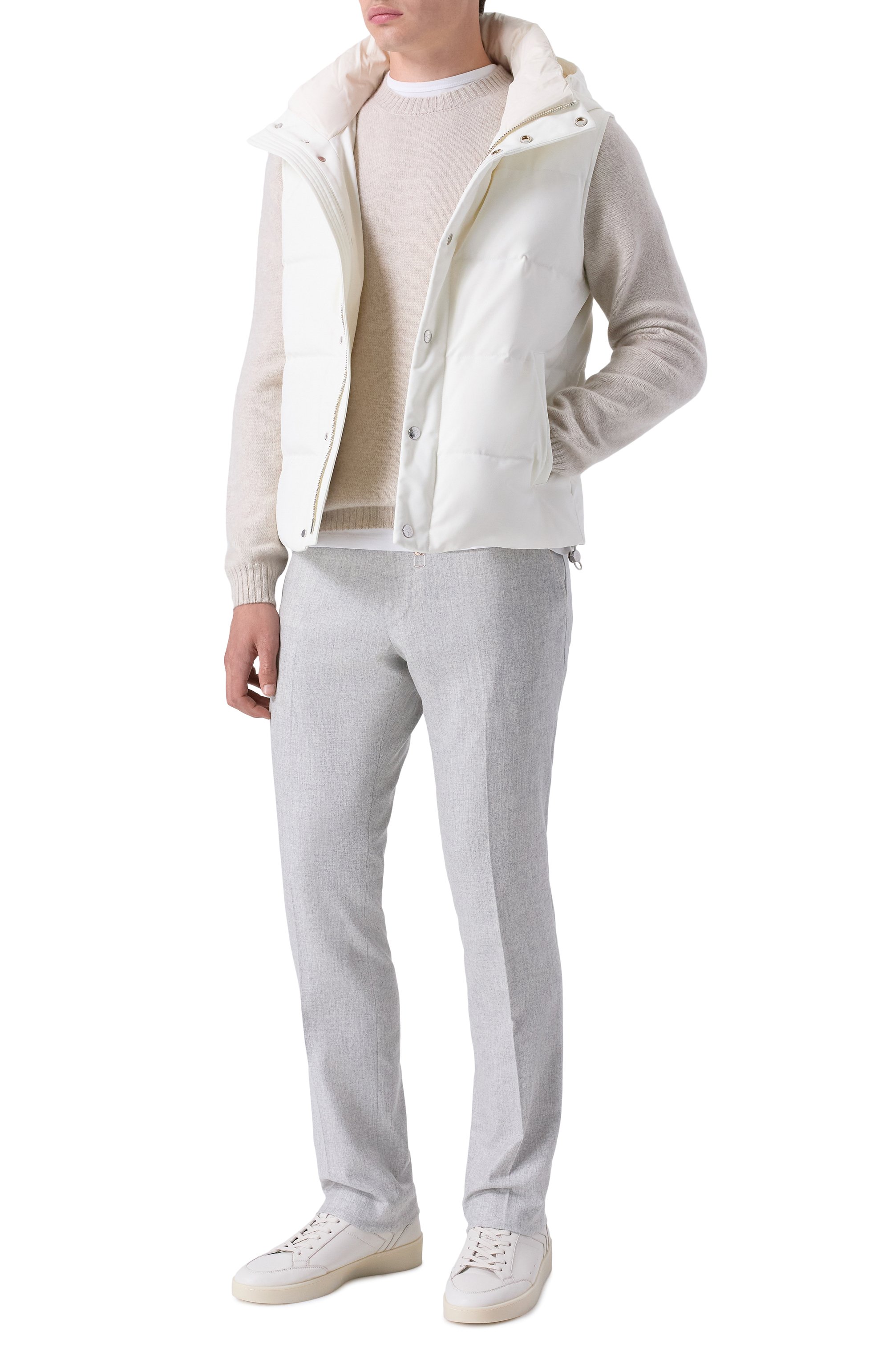 Пуховый жилет MONTECORE белого цвета по цене 96650 руб., арт. F09MUWX582A/185, фото 2 Пуховый жилет MONTECORE, арт. F09MUWX582A/185, фото 2