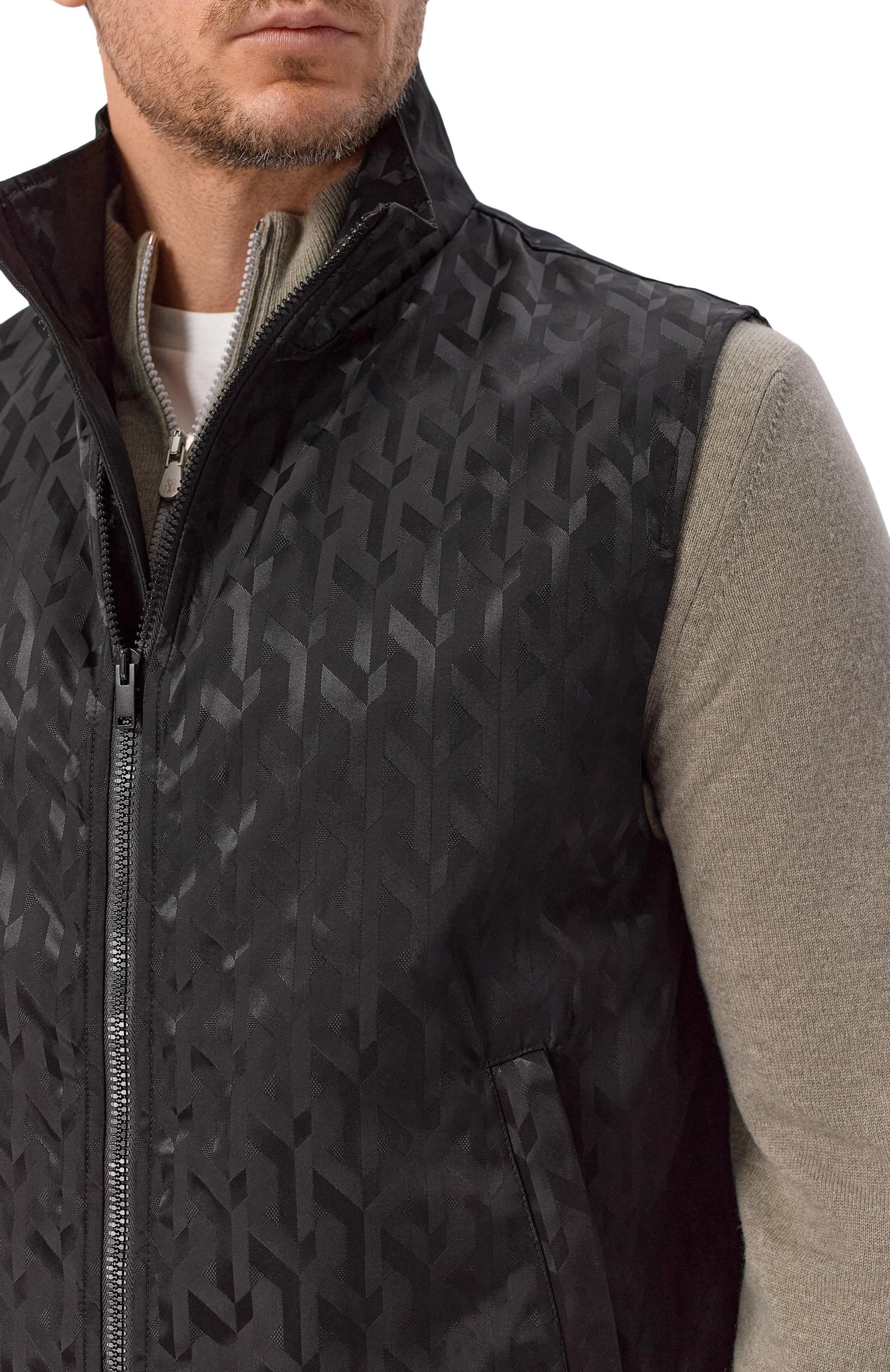 Жилет MVST черного цвета по цене 141500 руб., арт. M26.2PM.0011/F142 SWING-SILK/P0LYAMID, фото 5 Жилет MVST, арт. M26.2PM.0011/F142 SWING-SILK/P0LYAMID, фото 5