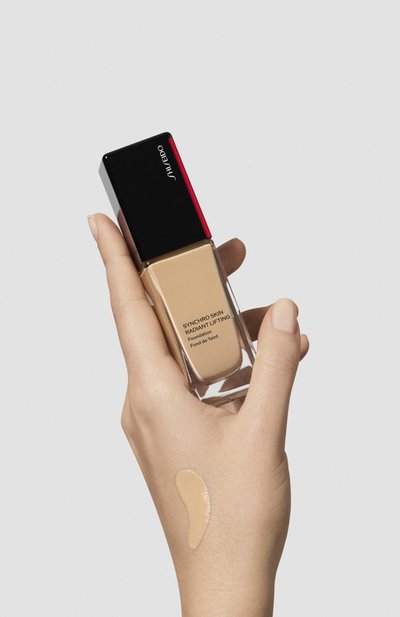 Тональное средство с эффектом сияния и лифтинга synchro skin spf 30, оттенок 150 lace (30ml) SHISEIDO цвета по цене 6900 руб., арт. 21598SH, фото 5 Тональное средство с эффектом сияния и лифтинга synchro skin spf 30, оттенок 150 lace (30ml) SHISEIDO, арт. 21598SH, фото 5