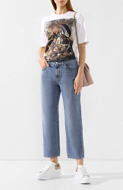 Джинсы с потертостями ALEXANDER MCQUEEN синего цвета по цене 71550 руб., арт. 493310/QMM02, фото 2 Джинсы с потертостями ALEXANDER MCQUEEN, арт. 493310/QMM02, фото 2