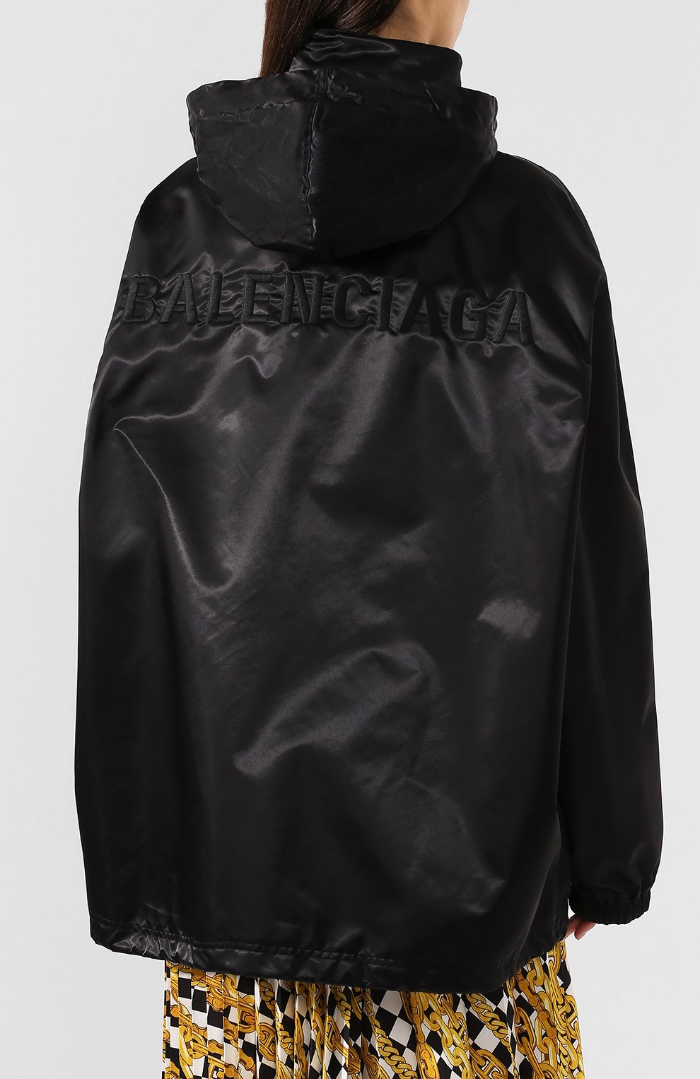 Плащ BALENCIAGA черного цвета по цене 122500 руб., арт. 602445/TG005, фото 6 Плащ BALENCIAGA, арт. 602445/TG005, фото 6