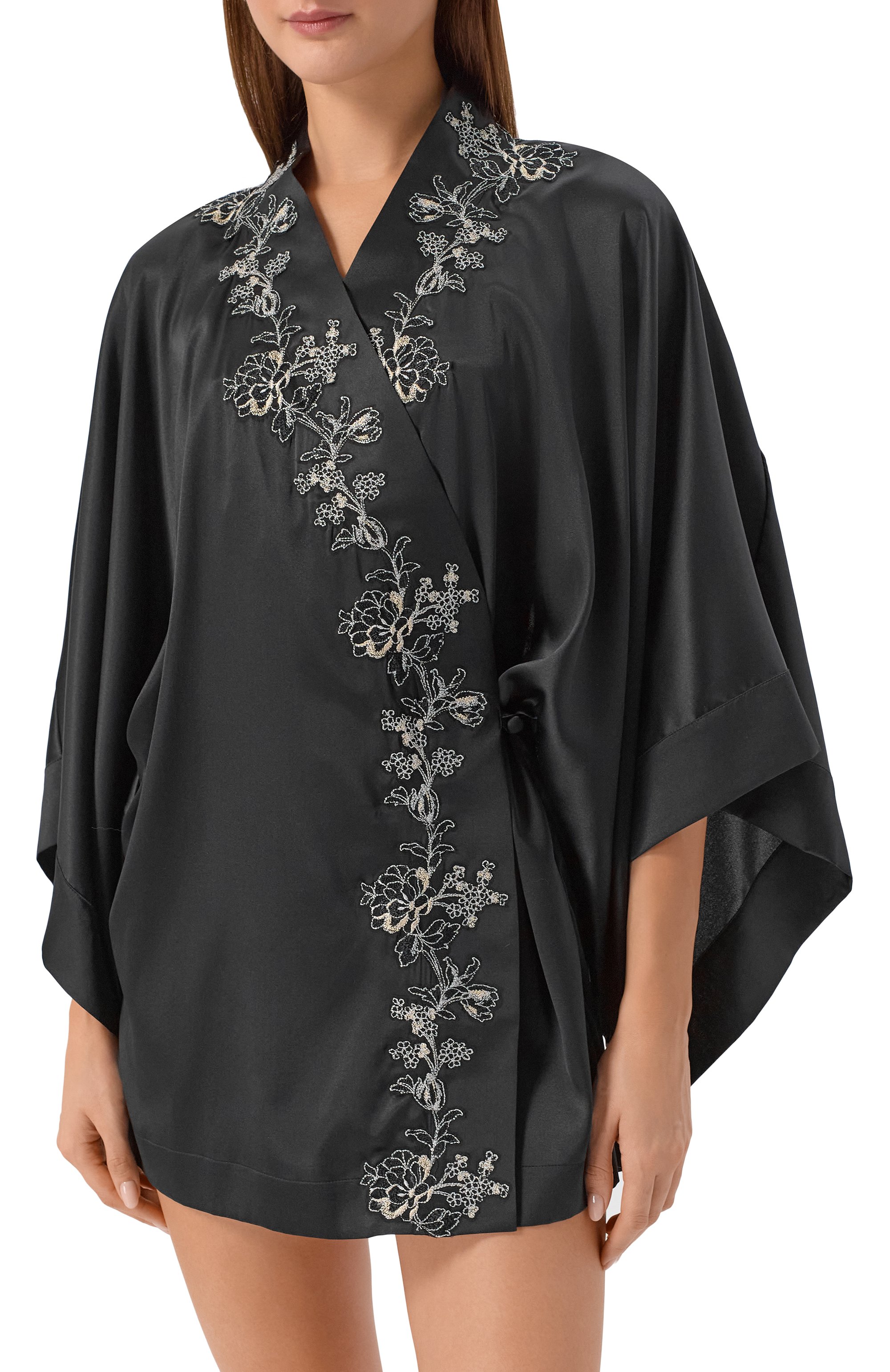 Шелковый халат C.ALLA черного цвета по цене 141000 руб., арт. CA0112 VE-C-R, фото 3 Шелковый халат C.ALLA, арт. CA0112 VE-C-R, фото 3