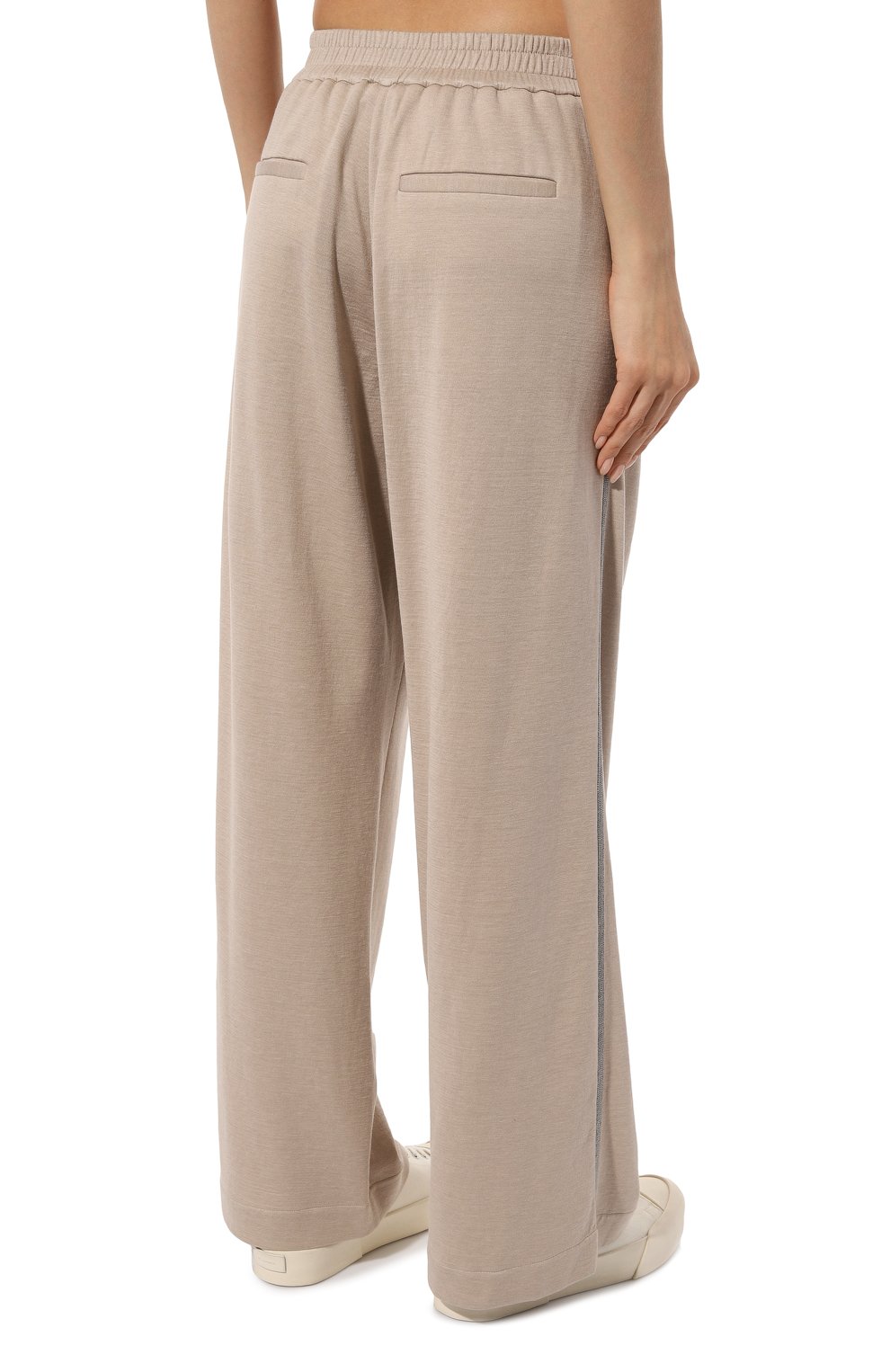 Брюки из хлопка и шелка BRUNELLO CUCINELLI бежевого цвета по цене 211000 руб., арт. MD828SM689, фото 4 Брюки из хлопка и шелка BRUNELLO CUCINELLI, арт. MD828SM689, фото 4