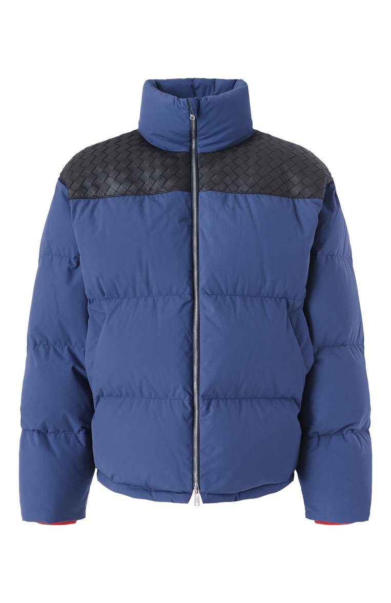 Мужская пуховик BOTTEGA VENETA голубого цвета, арт. 815198/V1LE0 | Фото 1 (Рукава: Длинные; Длина (верхняя одежда): К�ороткие; Материал подклада: Хлопок; Материал внешний: Хлопок; Кросс-КТ: Пуховик; Стили: Кэжуэл; Мужское Кросс-КТ: пуховик-короткий)