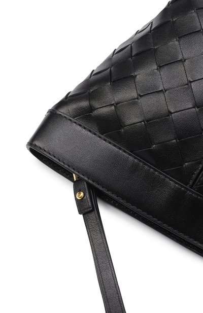 Клатч flip flap mini BOTTEGA VENETA черного цвета по цене 125000 руб., арт. 805577/V3IV1, фото 3 Клатч flip flap mini BOTTEGA VENETA, арт. 805577/V3IV1, фото 3