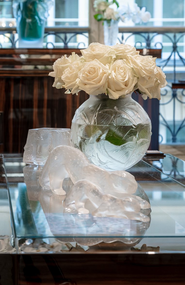 Подсвечник masque de femme LALIQUE прозрачного цвета, арт. 10084200 | Фото 3 (Статус проверки: Проверена категория; Региональные ограничения белый список (Axapta Mercury): Не проставлено; Нос: Не проставлено; Автоматизация Diginetica: Не назначено; Ограничения доставки: fragile-2)