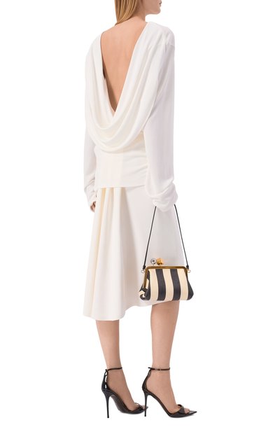 Сумка le berlingot JACQUEMUS черно-белого цвета по цене 146000 руб., арт. 26EBAW00451/AE00076, фото 3 Сумка le berlingot JACQUEMUS, арт. 26EBAW00451/AE00076, фото 3