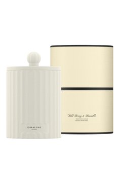 Ароматная свеча wild berry & bramble JO MALONE LONDON бесцветного цвета, арт. LCK6-01 | Фото 2 (Региональные ограничения белый список (Axapta Mercury): Не проставлено; Нос: Не проставлено; Ограничения доставки: flammable)